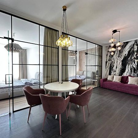 Sea Symphony 3-Bedrooms Lux Apartment Одесса Экстерьер фото