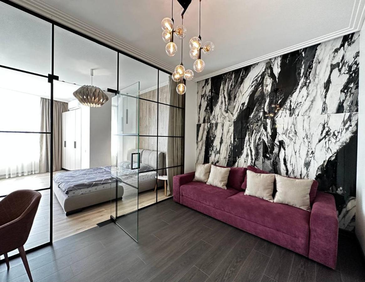 Sea Symphony 3-Bedrooms Lux Apartment Одесса Экстерьер фото