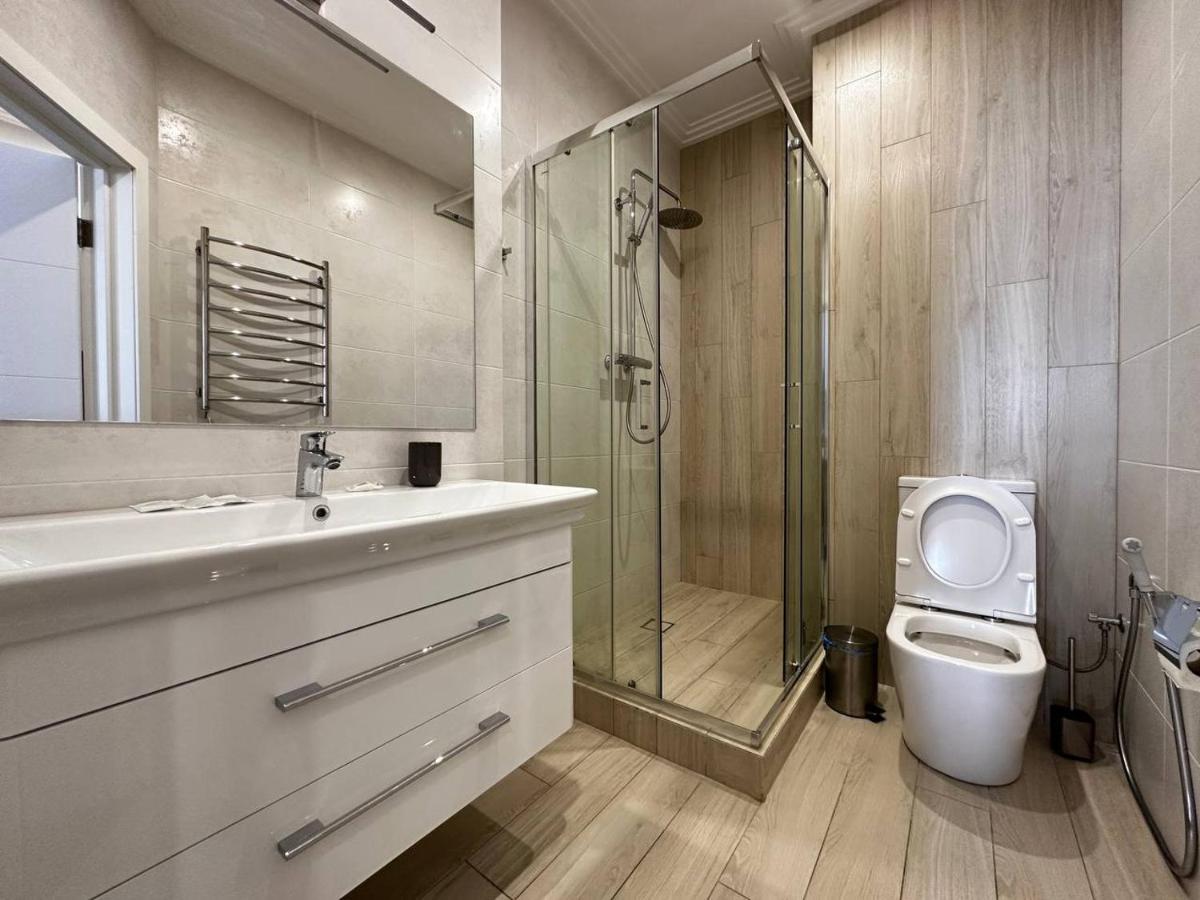 Sea Symphony 3-Bedrooms Lux Apartment Одесса Экстерьер фото